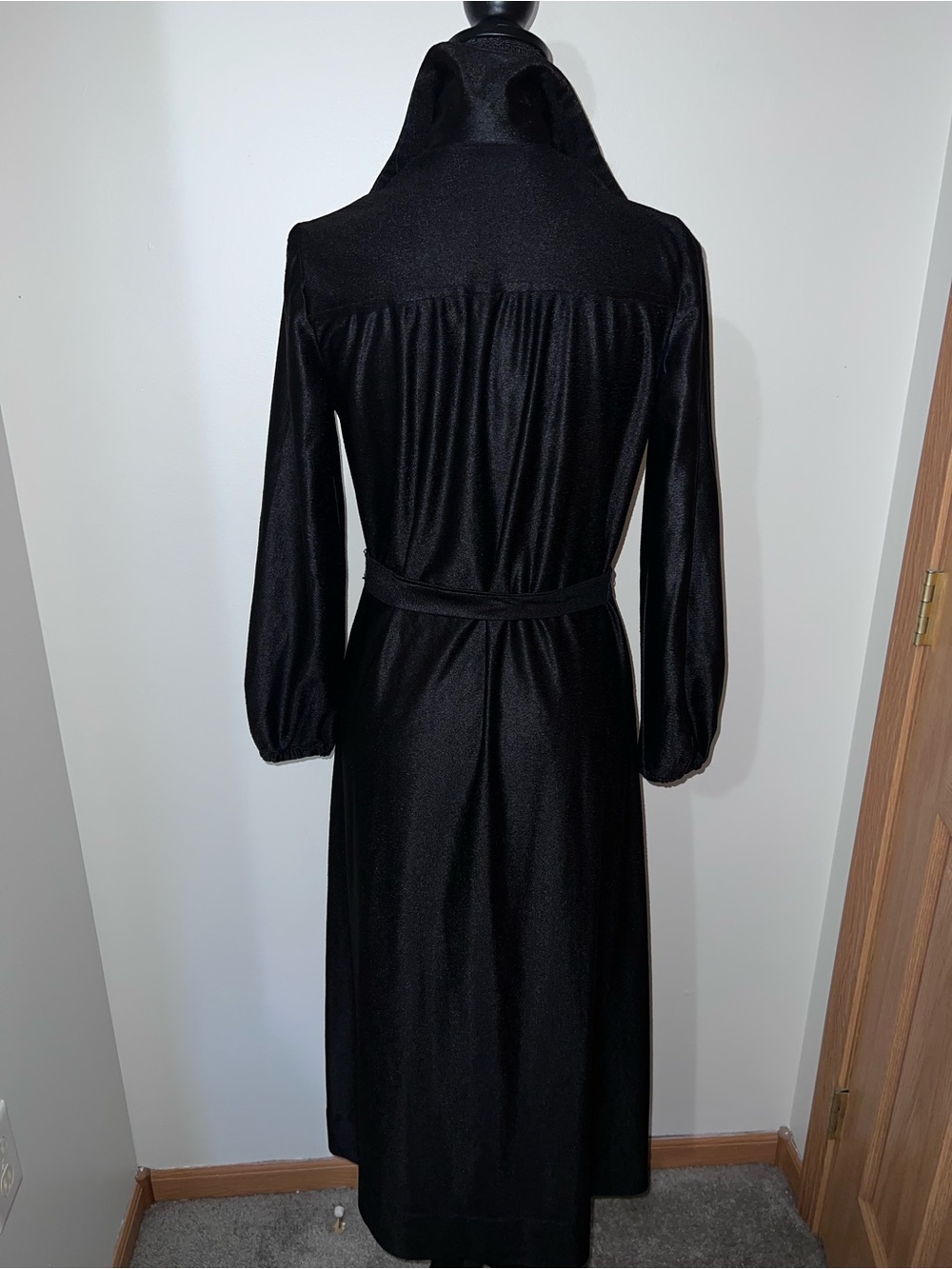 VTG 70s Dedra Designs Liquid Black Knit Maxi Shirtdress Snap Front Size 10 - Picture 6 of 14